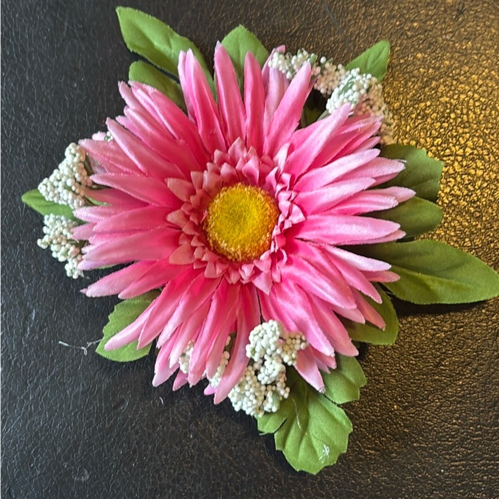 Aloha tiki hair clip